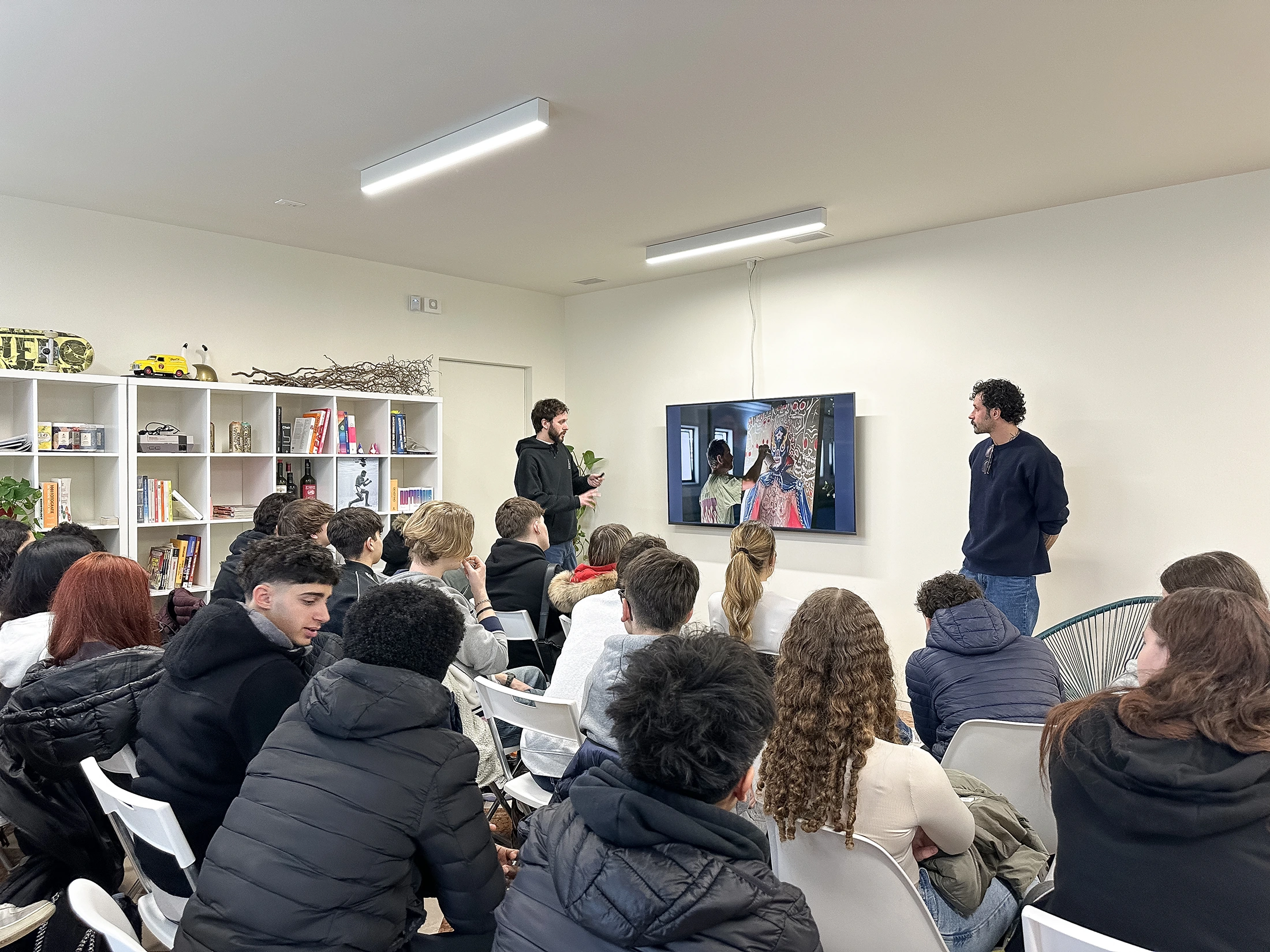 Foto realizzata durante la visita degli studenti da Notorious